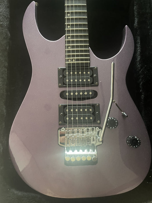 Washburn Pro WR154 Metallic Purple 2001 Electric Guitar - Great Conditition