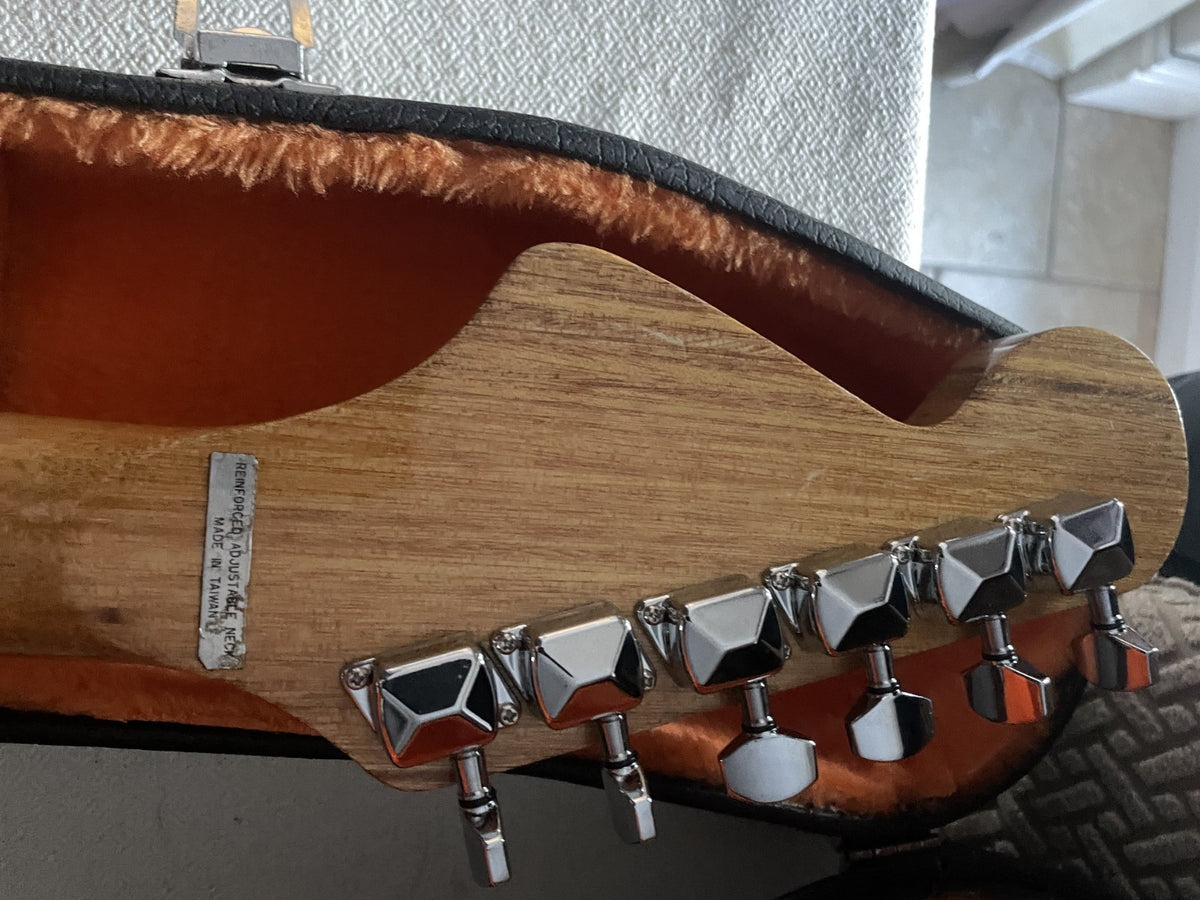 Kay K-32 Natural Hard Tail Stratocaster Pre-Lawsuit Electric Guitar + Hard Case