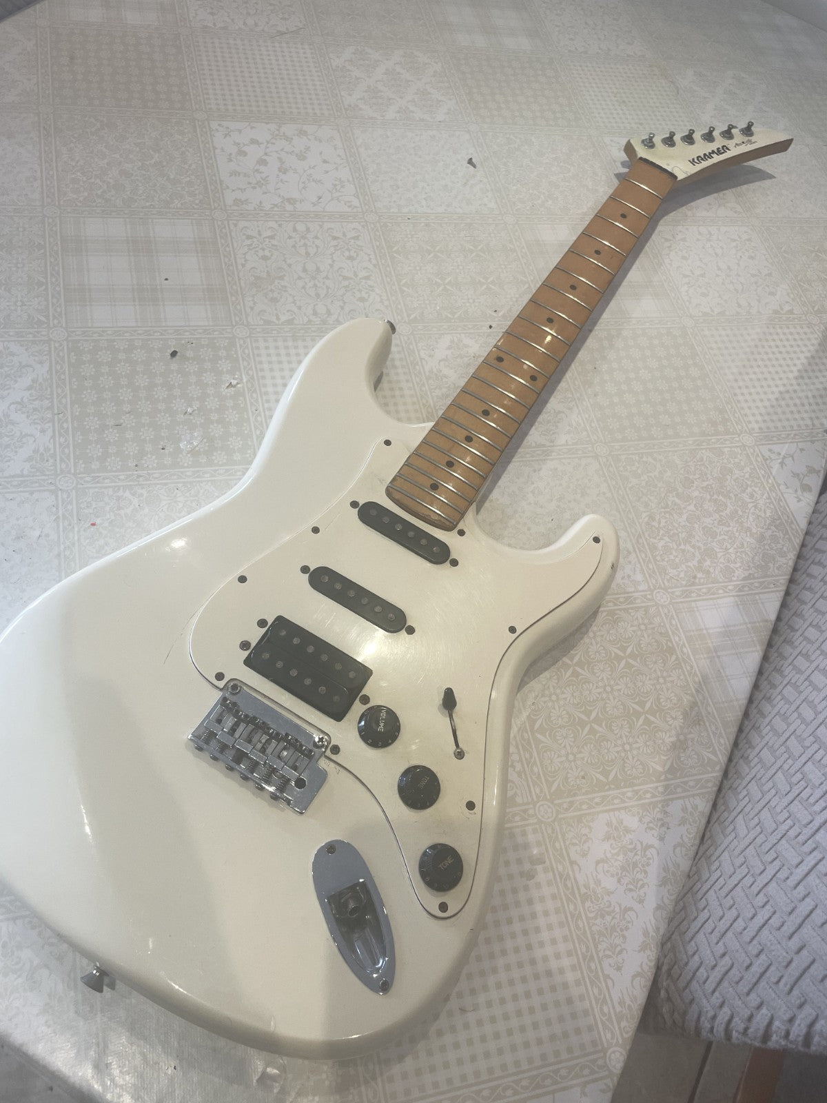 Vintage 1986 Kramer Aerostar ZX30H Cream Electric Guitar - Project-  HSS 80s