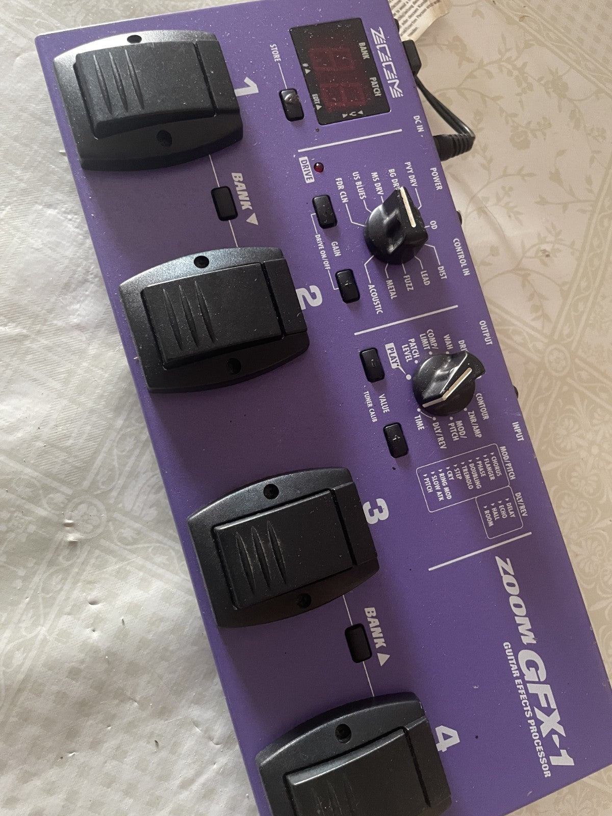 Zoom GFX-1 Guitar Multi-Effects Pedal Board - Working - With Power Supply