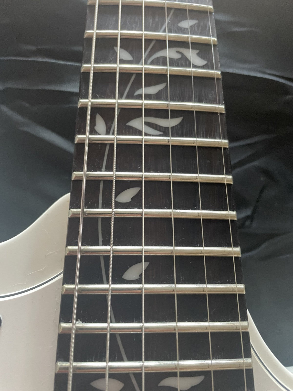 Ibanez JEM Junior Steve Vai White JEMJR Near Mint + Gig Bag & Whammy Bar