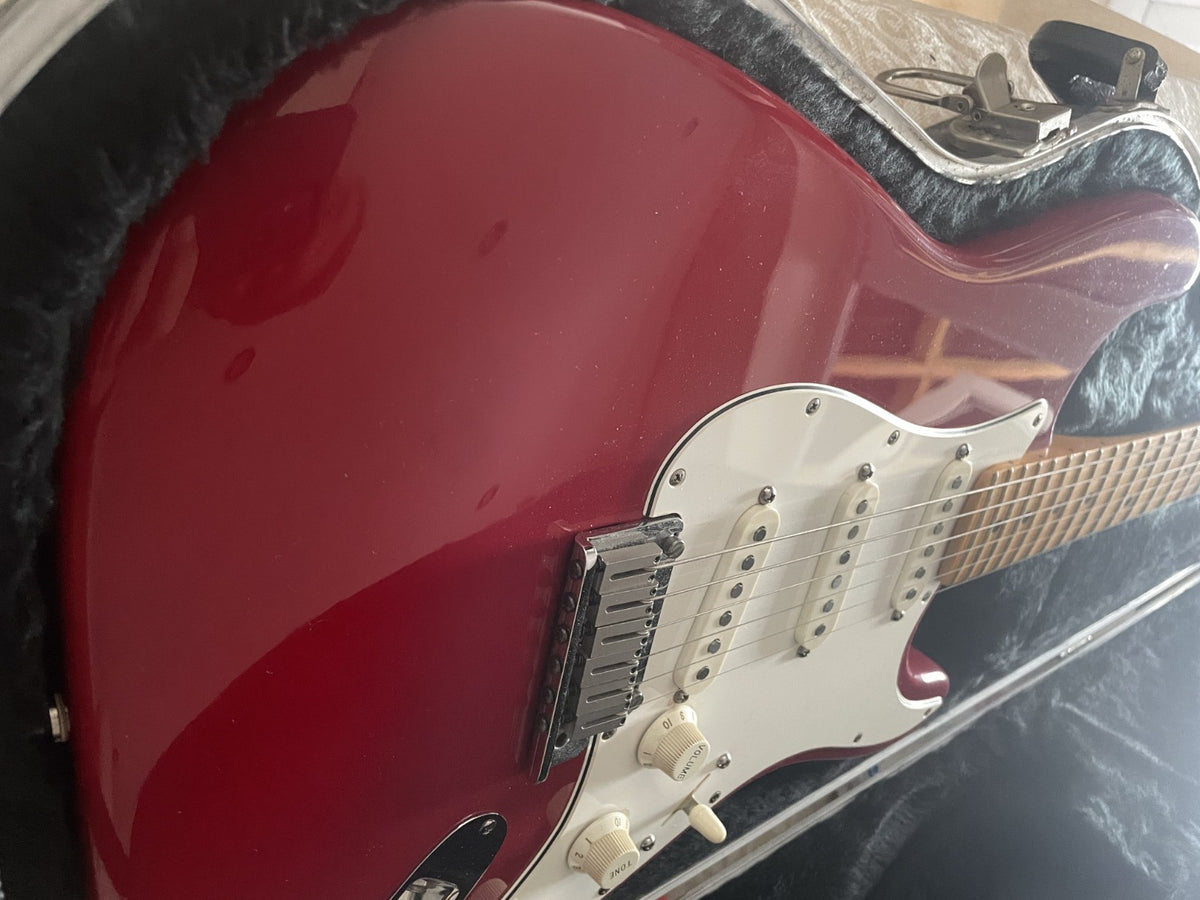 Fender USA Standard Stratocaster 1995 Lipstick Red RARE Near Mint w/ Hard Case