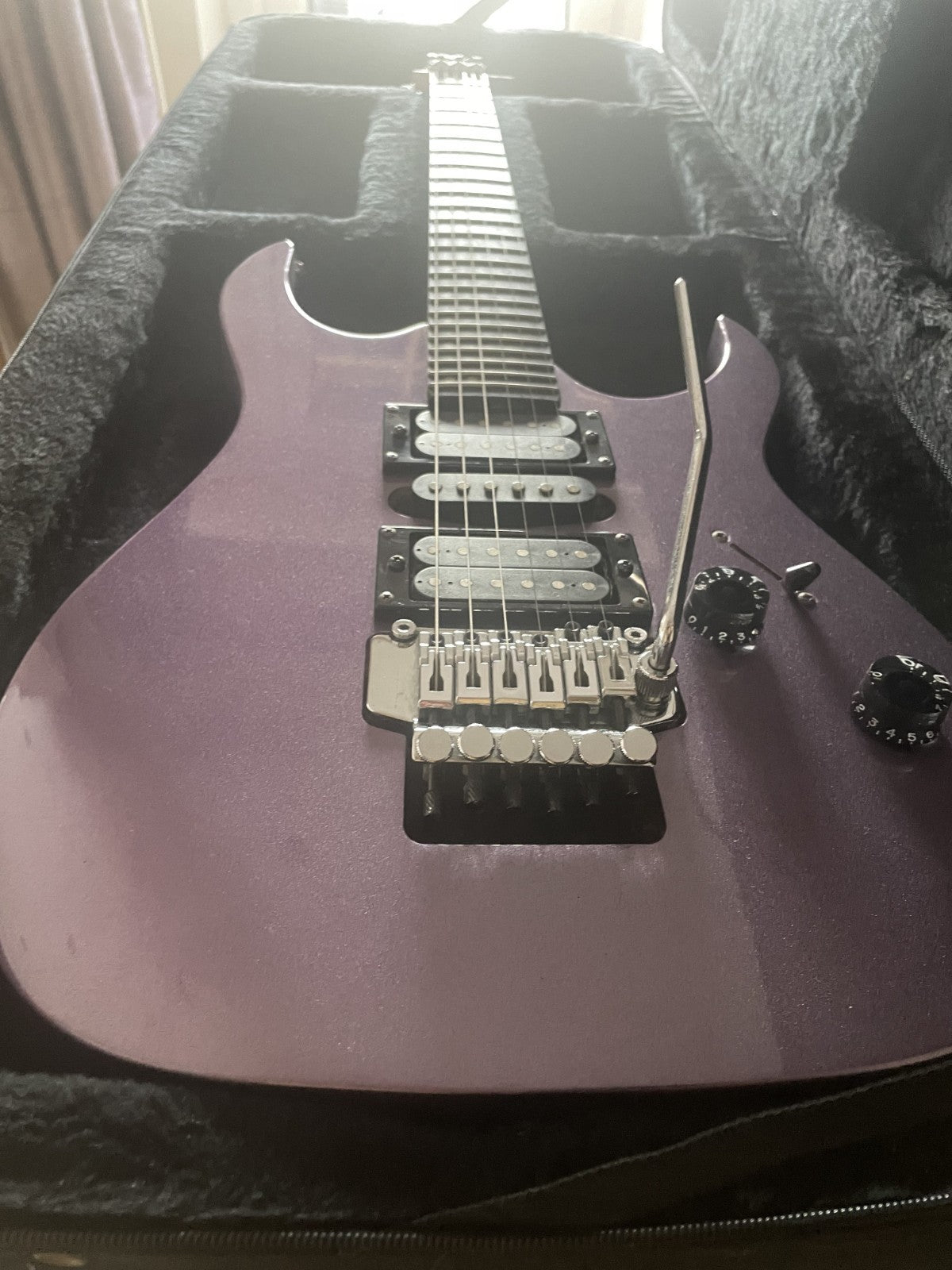 Washburn Pro WR154 Metallic Purple 2001 Electric Guitar - Great Conditition