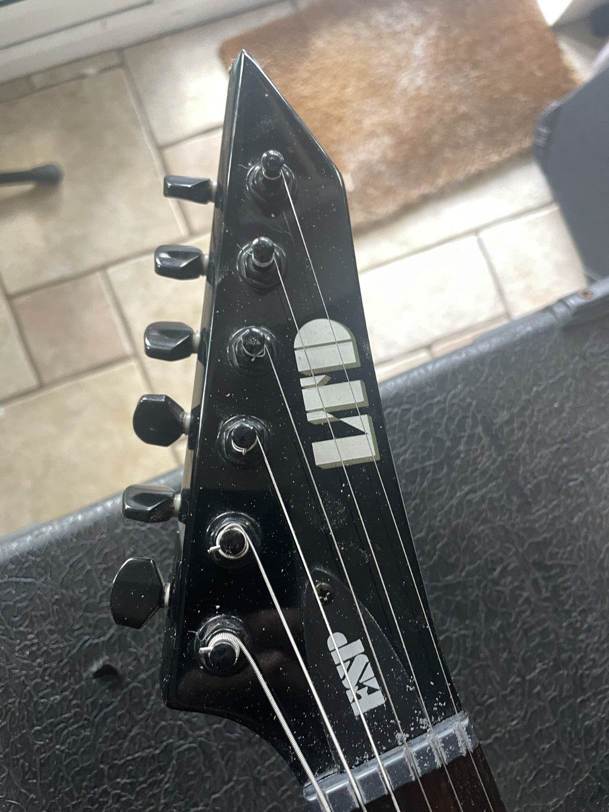 ESP LTD EX-351 Black 2002 Korean Pre-Lawsuit Explorer Metallica Style