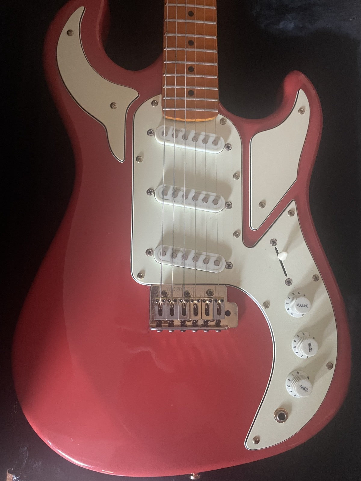 Burns London Club Series Marquee (2005) Fiesta Red, Scroll Headstock, SSS
