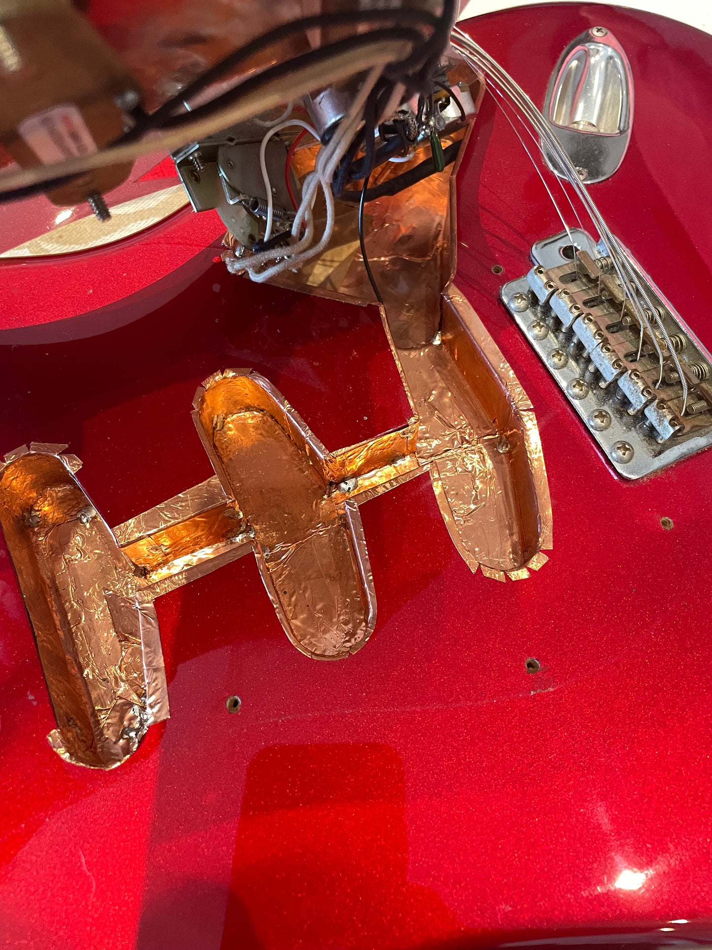Fender Stratocaster MIJ 2004-2005 Red Maple Neck UPGRADED Wizard Pickups + Case